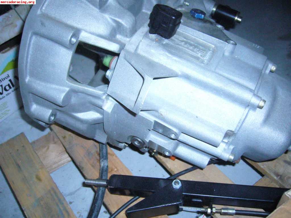 Megane cup sequential gearbox   engine mouts