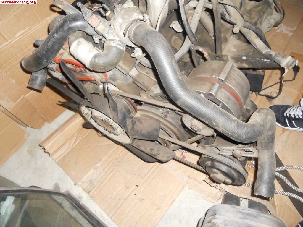 Vendo motor completo con caja 325e