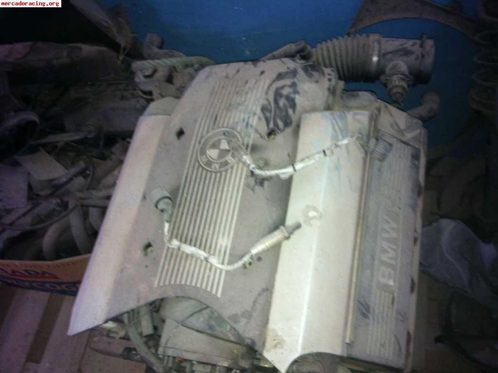 Motor bmw 740i v8 291cv 