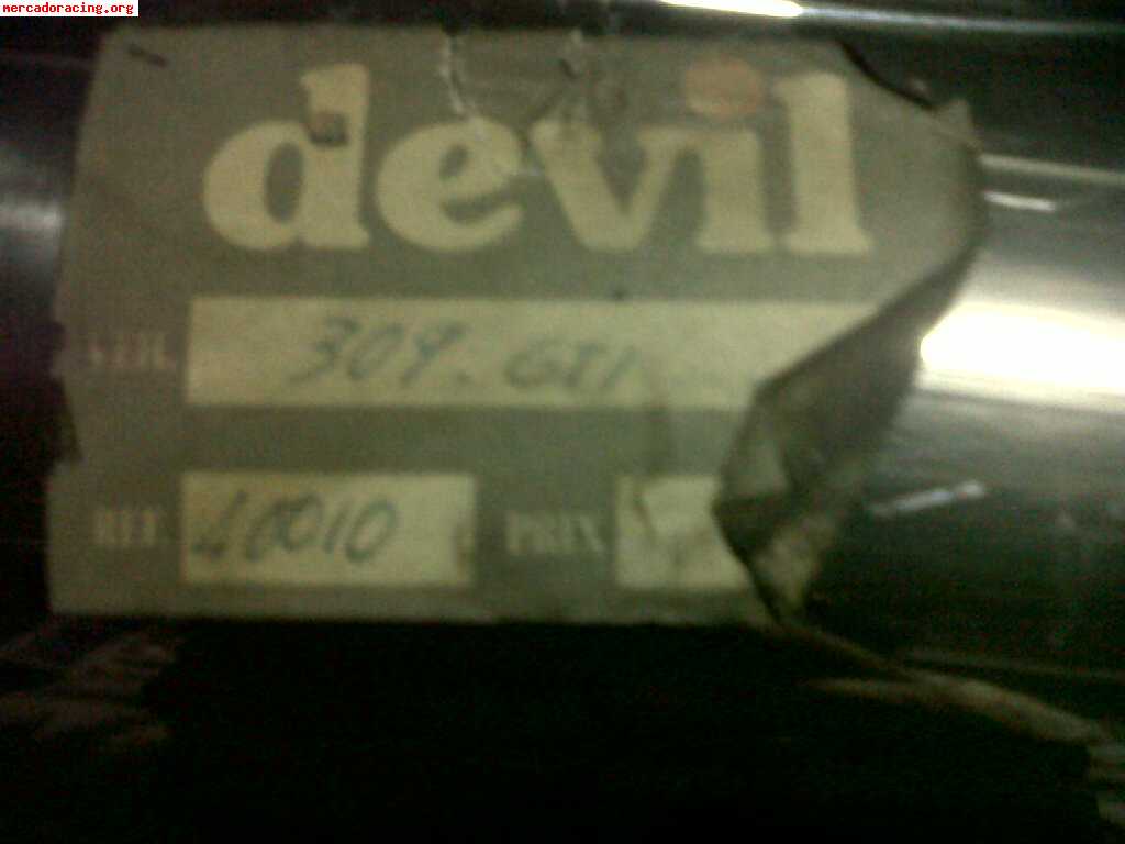 Petaca  devil de trompeta en inox grn