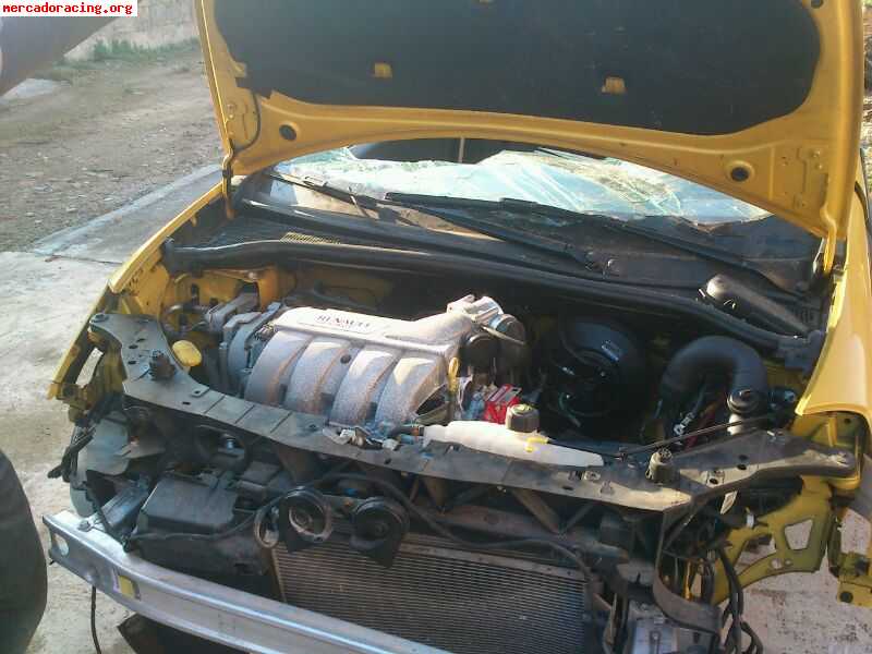 Se vende motor clio r27 f1  28.000 km