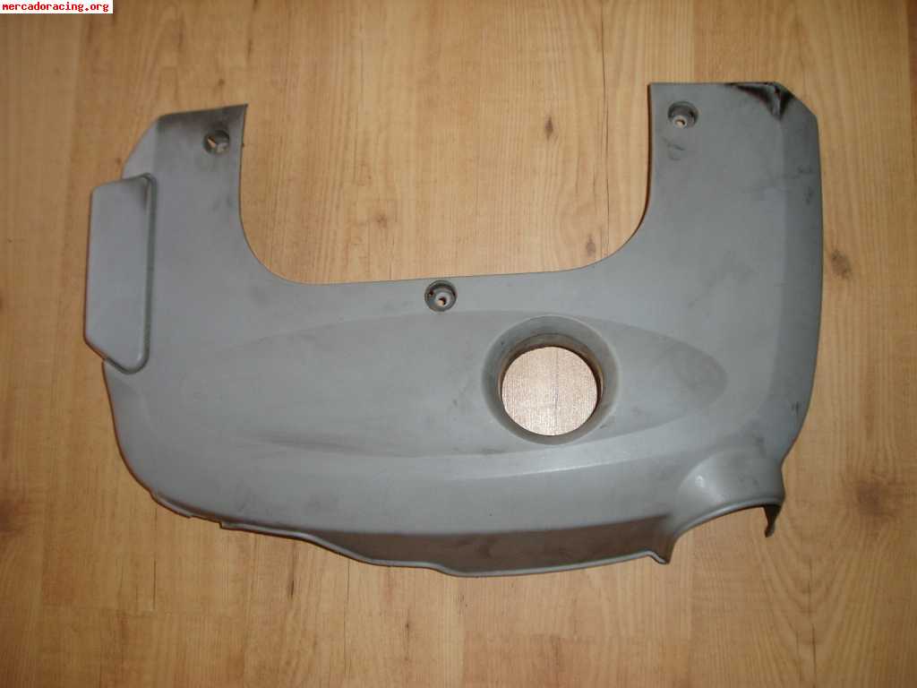 Tapa de motor megane coupe 1. 9dci 105cv