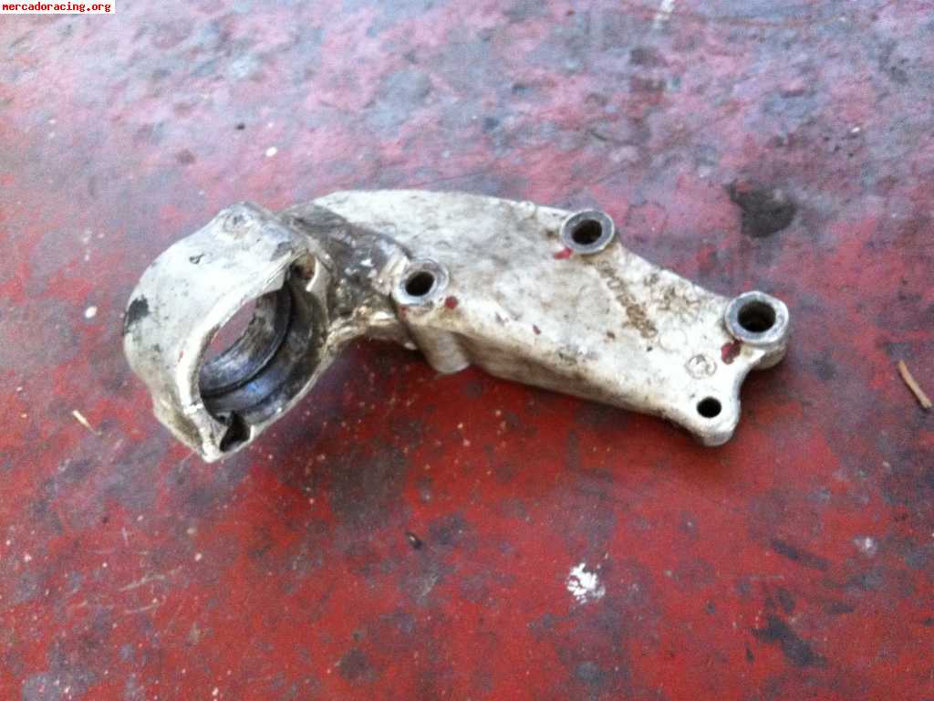 Vendo soporte de palier largo para caja be estaba montado en