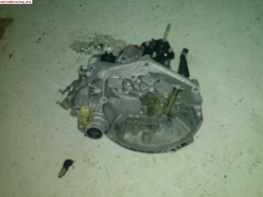 Se vende caja de cambios saxo 16v