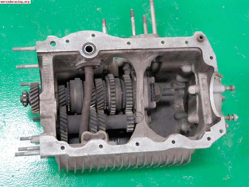 Se vende caja de cambios mini cooper 1300 año 1971 