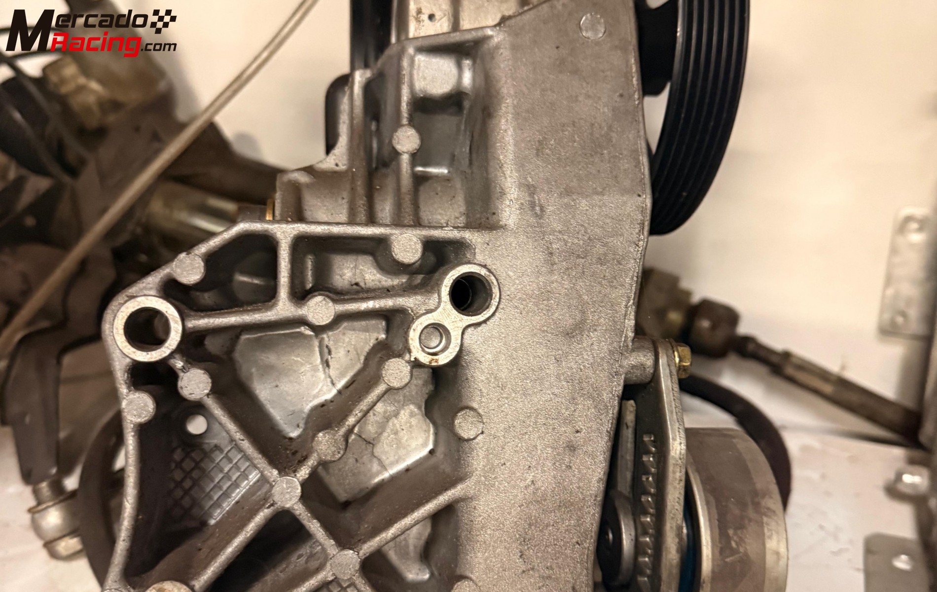 Bomba direccion + alternador + soporte motor psa 16v