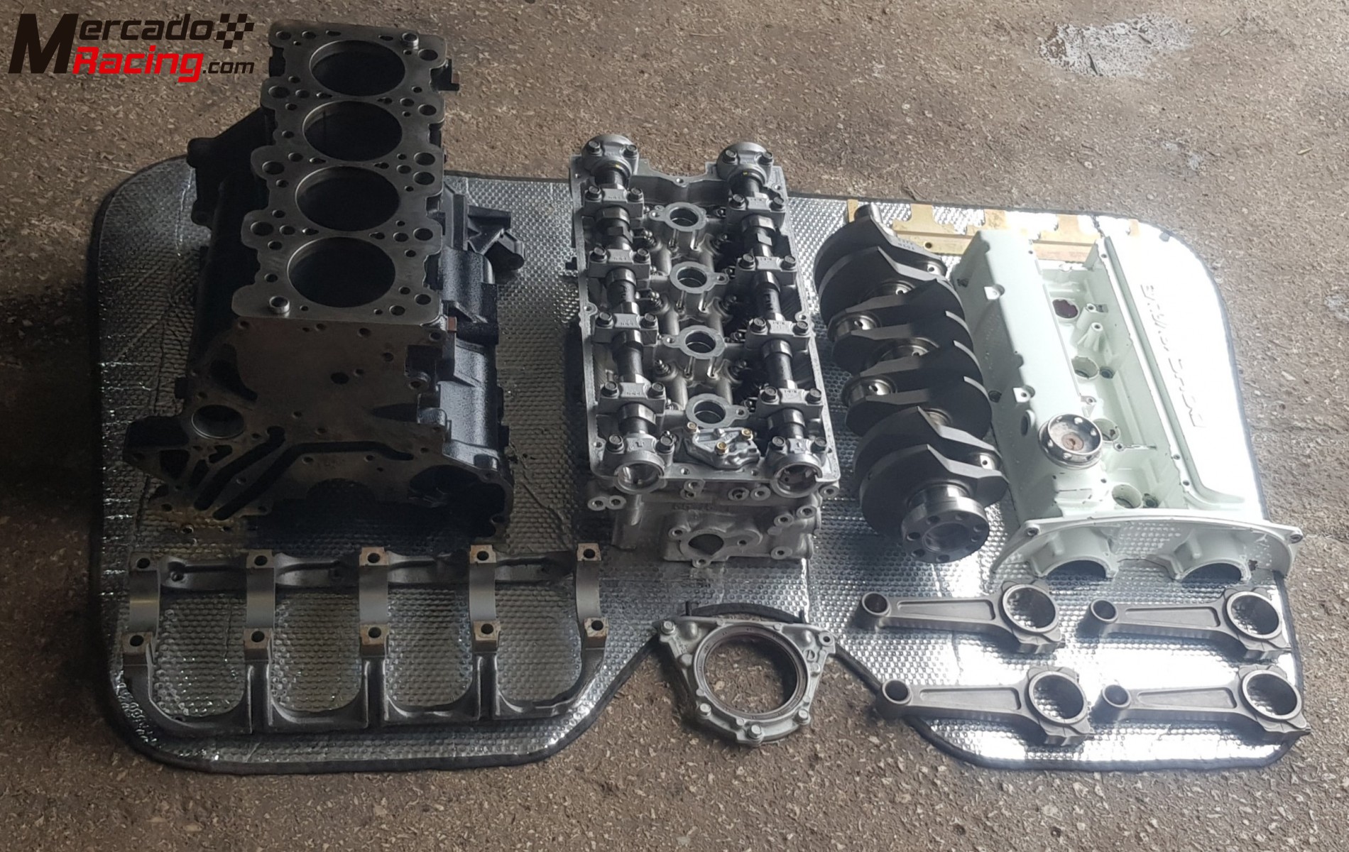 Motor cosworth mitsubishi evo 9