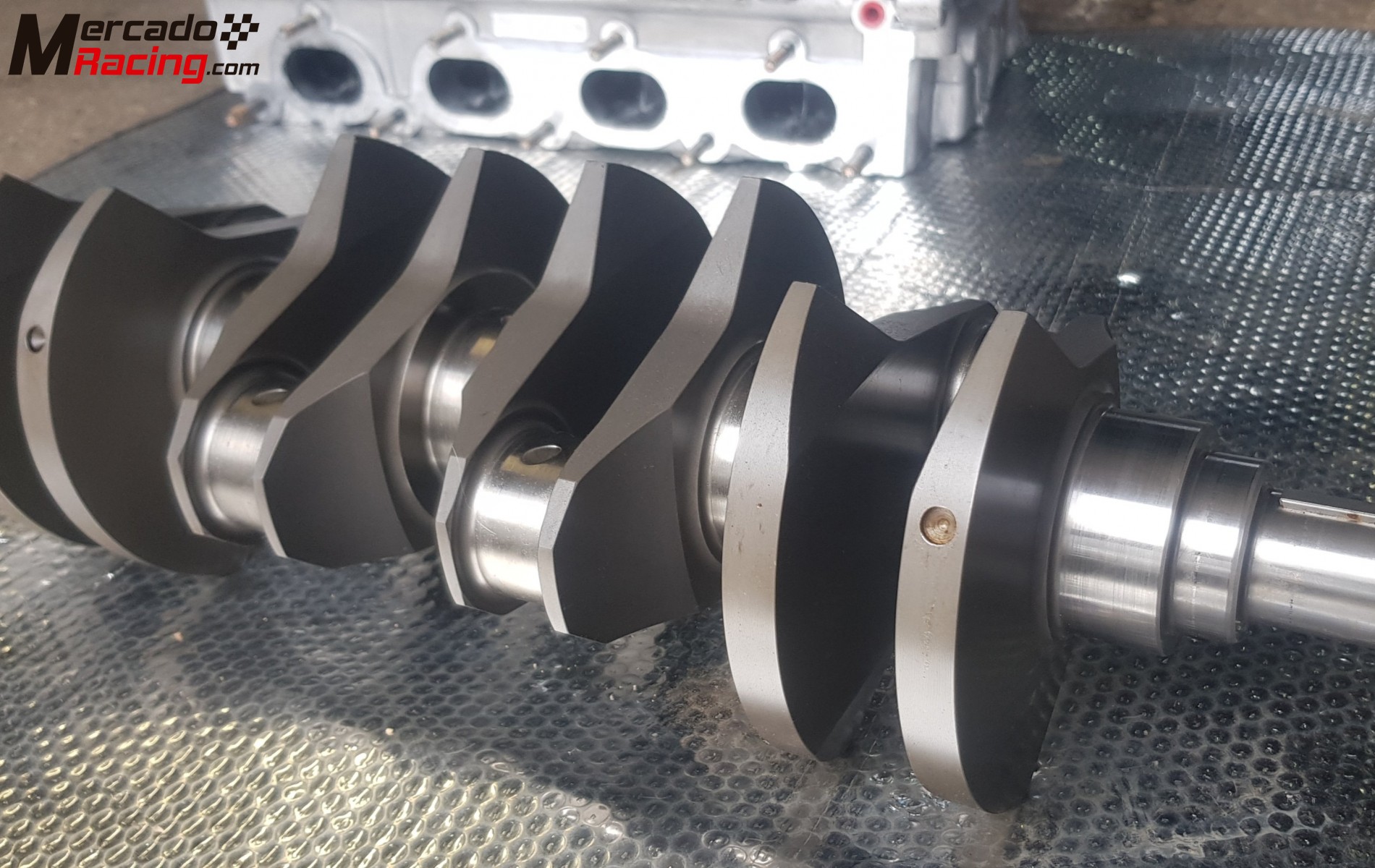 Motor cosworth mitsubishi evo 9