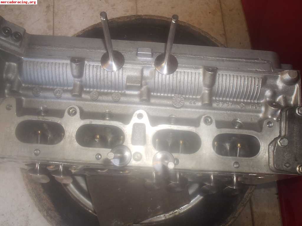 Vendo culata para clio maxi ó gr.a