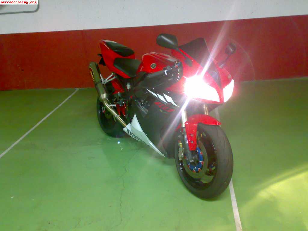 Yamaha r1