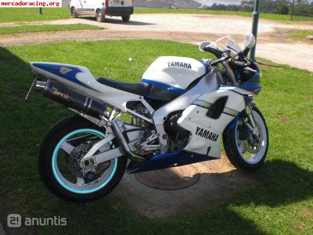 Se vende yamaha r1 y regalo accesorios