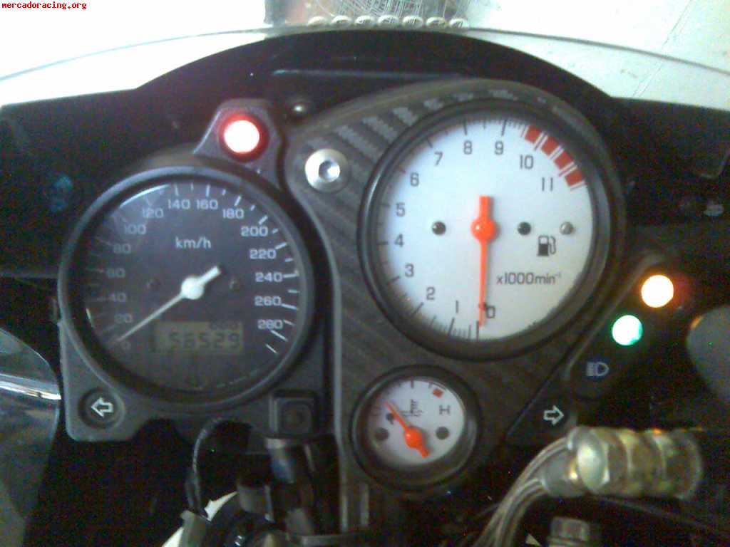 Vendo moto honda vtr 1000 f. 56.000 kms. año 1998. extras. p
