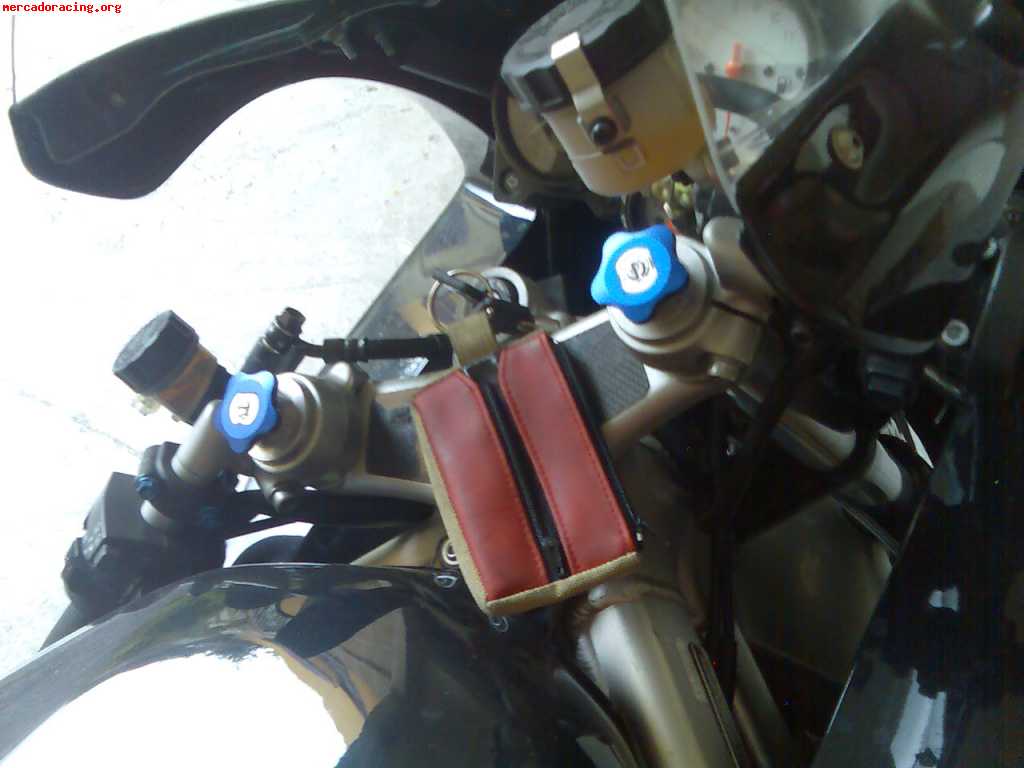 Vendo moto honda vtr 1000 f. 56.000 kms. año 1998. extras. p