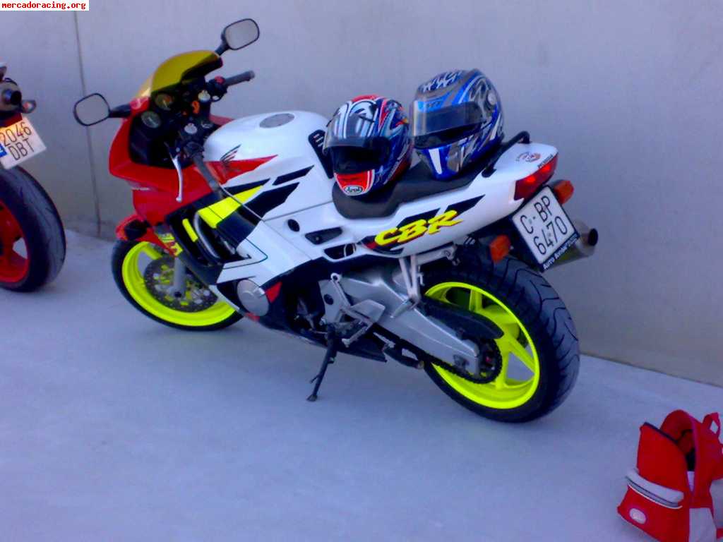 Se vende saxo 16v  y cbr 600f