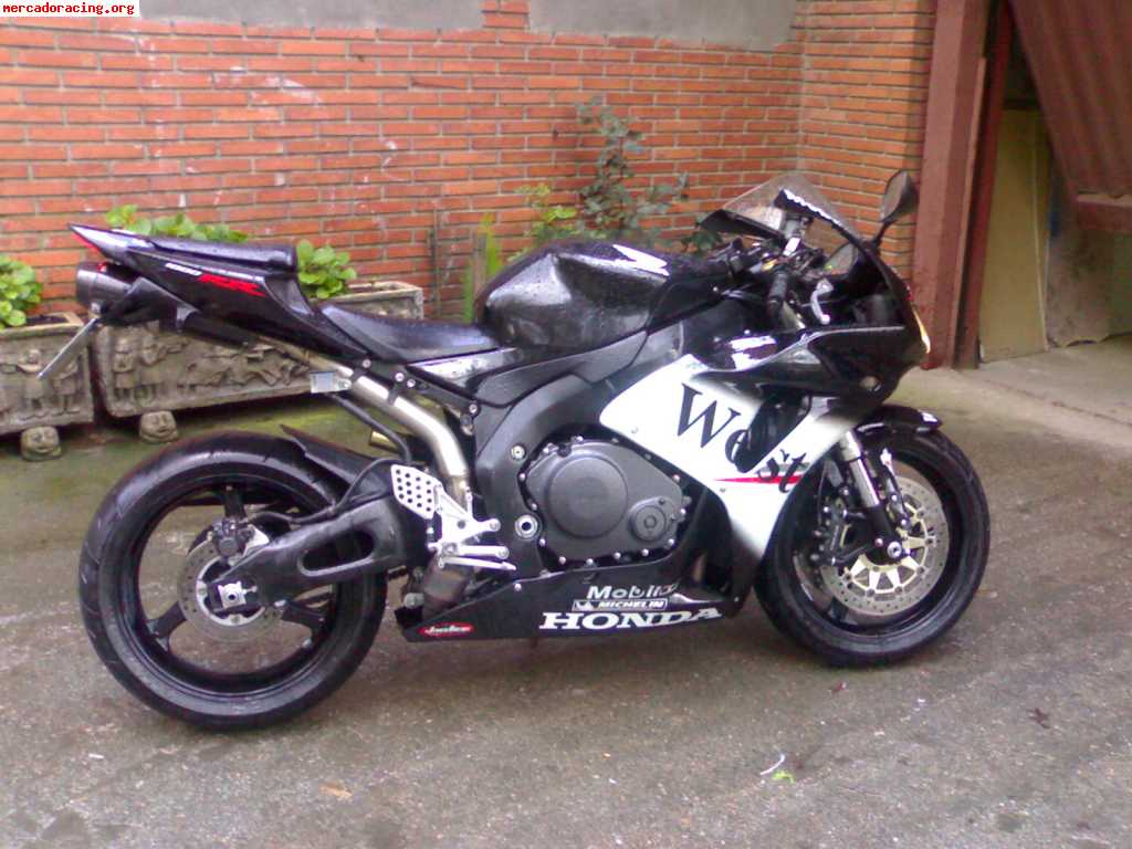 Vendo toyota celica, cbr 1000rr, y gsxr600r acepto cambios