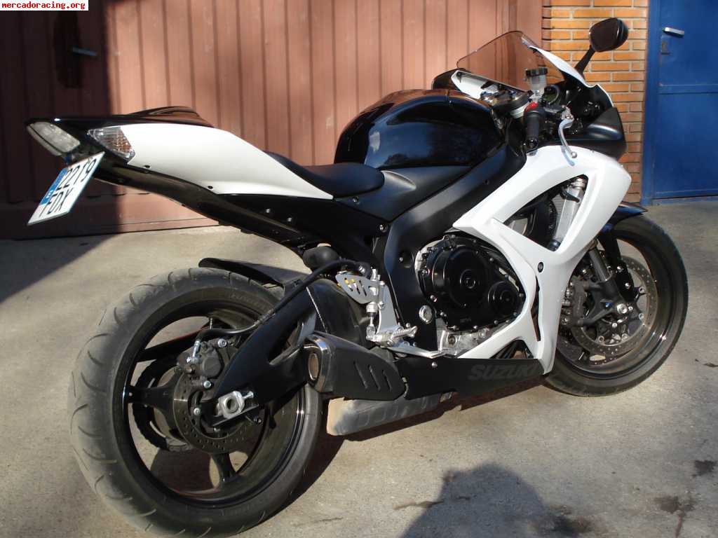 Vendo suzuki gsxr600r 