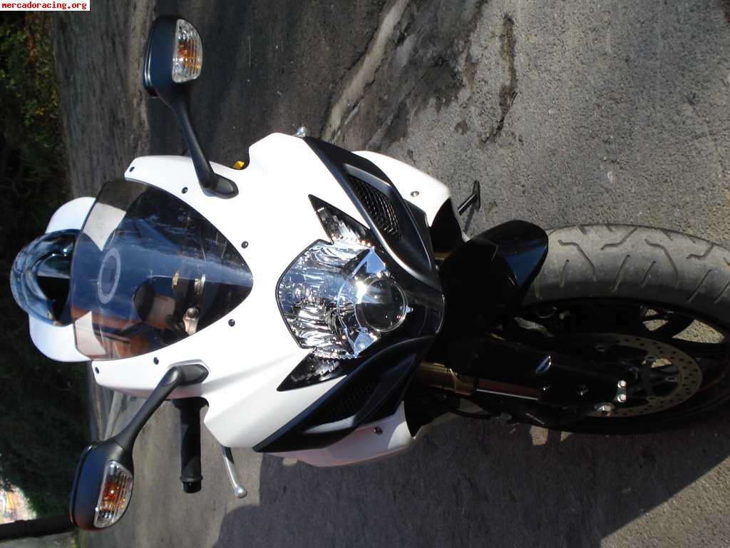 Vendo suzuki gsxr600r 