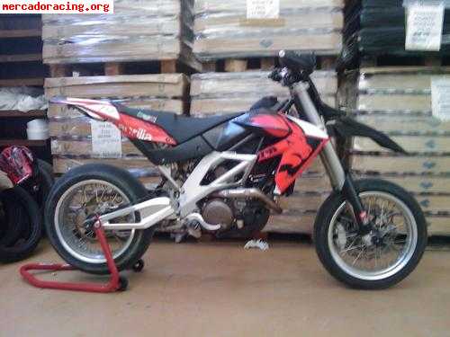 Se vende aprilia sxv 450 matriculada