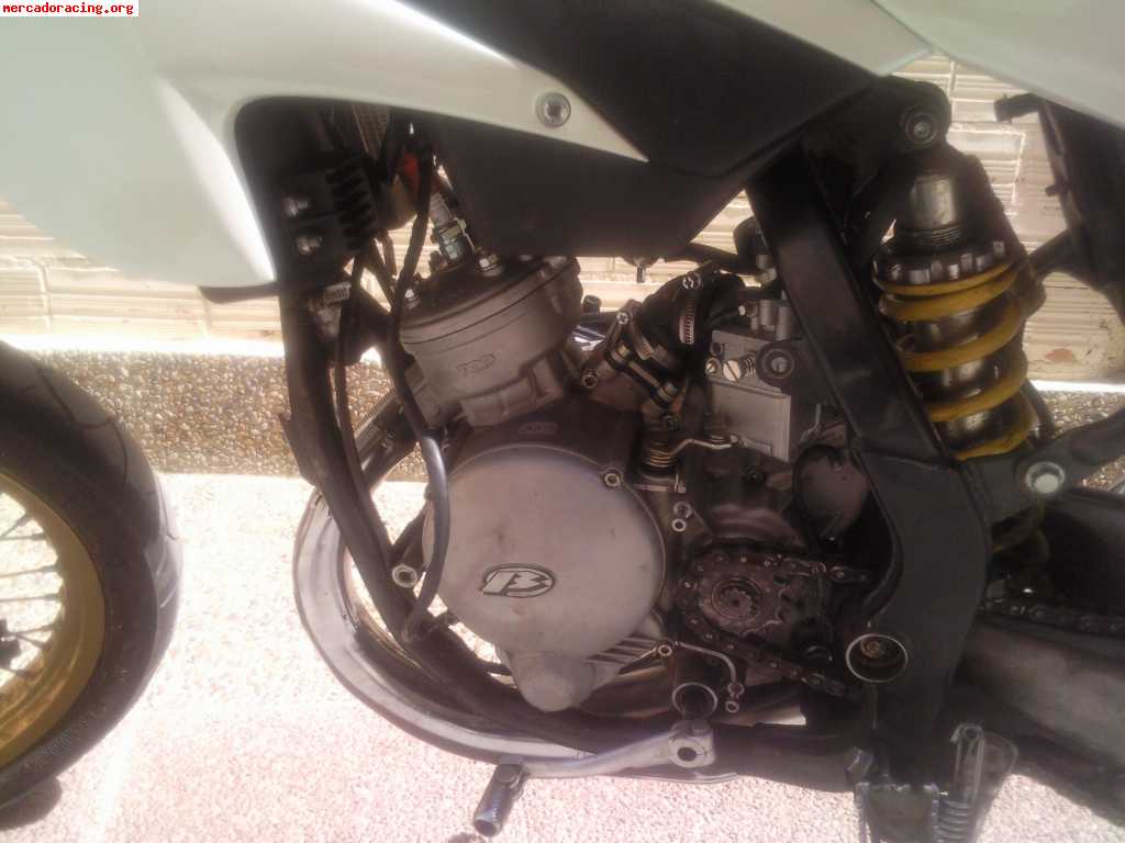 Me urge beta supermotard de competicion motor recin hecho