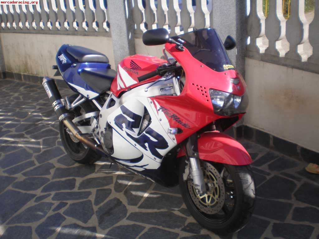 Honda cbr 900 rr