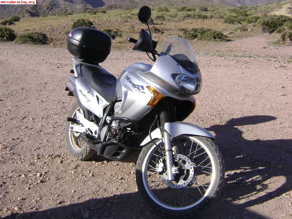Vendo honda transalp 2001 650cc