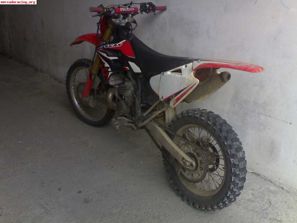 Se vende o cambia gasgas ec 250 06 olhins