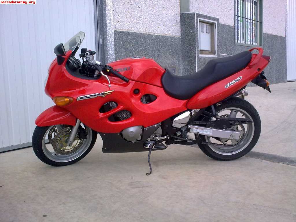 Suzuki gsx 600 f limitada