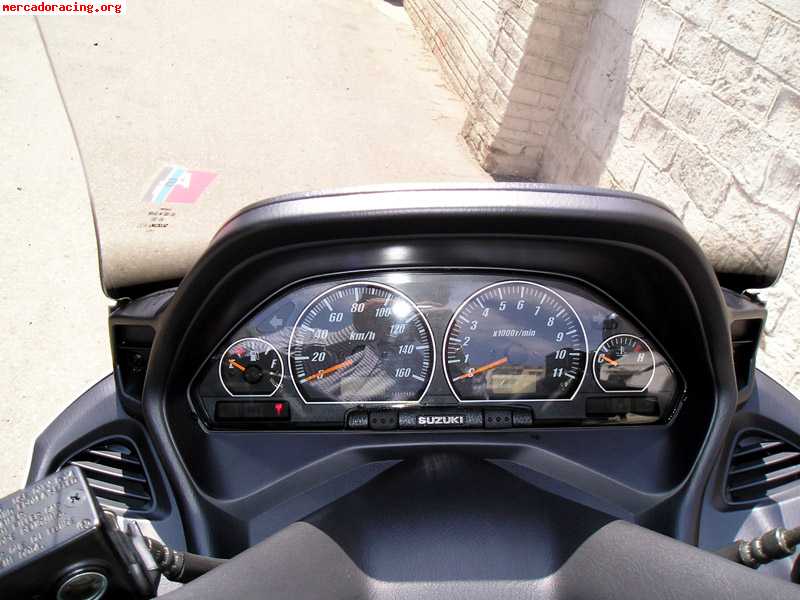 Vendo suzuki burgman 250, año 2005.