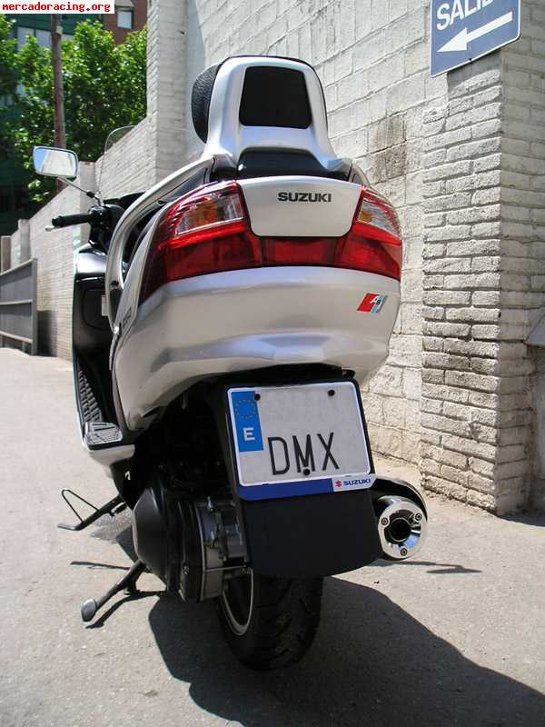 Vendo suzuki burgman 250, año 2005.