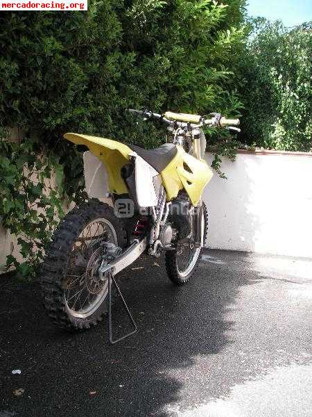 Suzuki rm 125 2003        2200euros