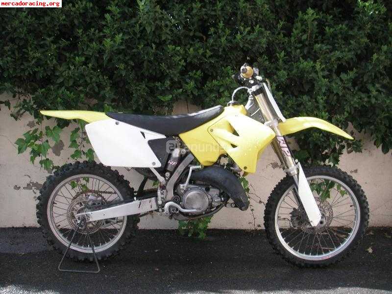 Suzuki rm 125 2003        2200euros