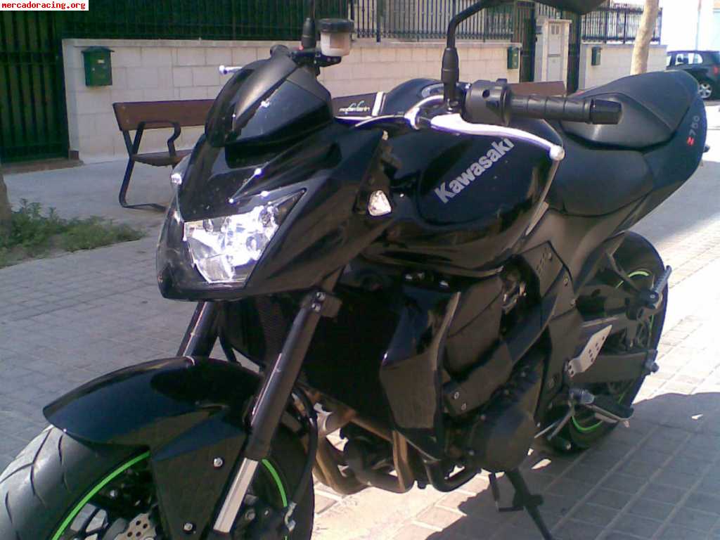 Se vende kawasaki z750 con 4.500 kms!!!