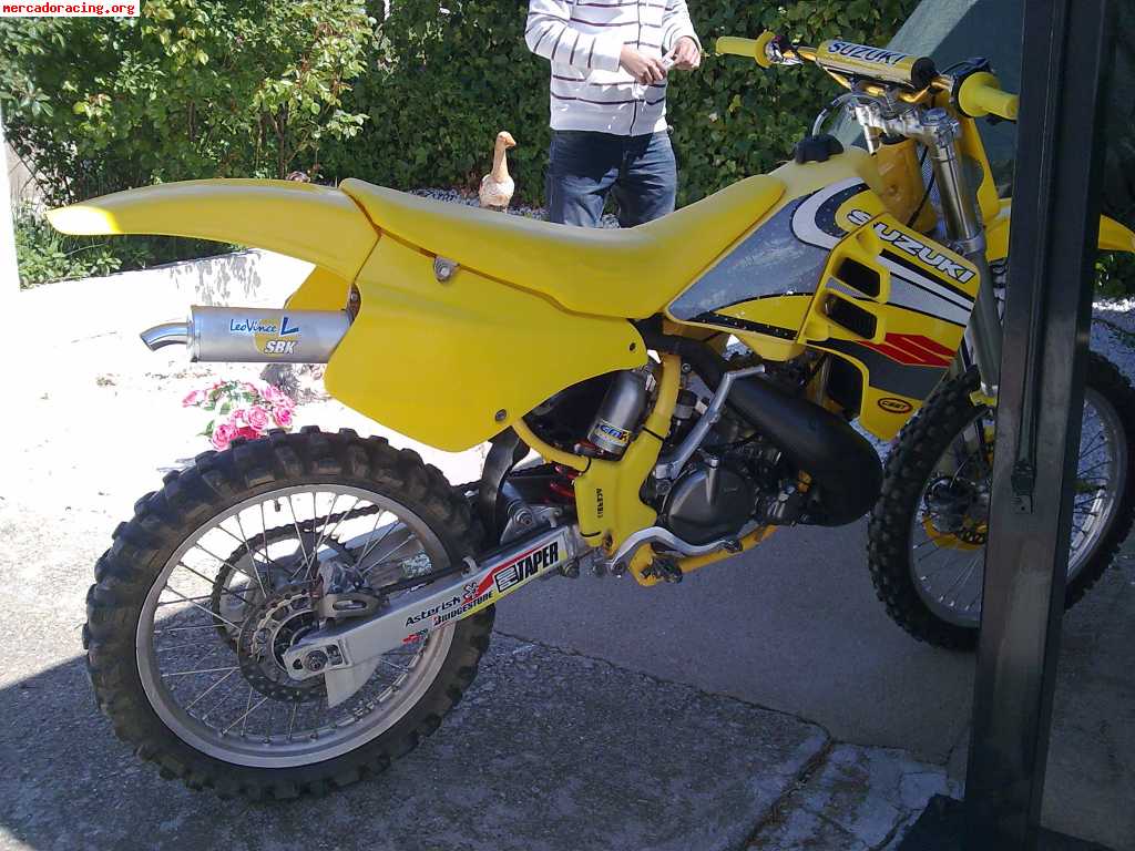 Suzuki rm 250c.c 1 2 0 0 euros o cambio