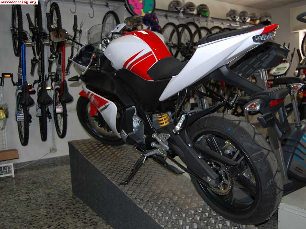 Yamaha yzf - r125cc nueva en oferta