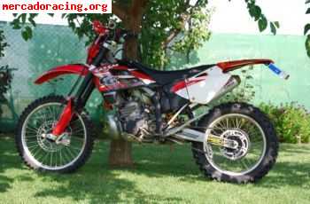 Gasgas 250ec del 2005...  precio 3100 €