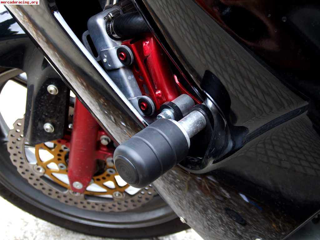 Kawasaki er6f. negra chasis rojo