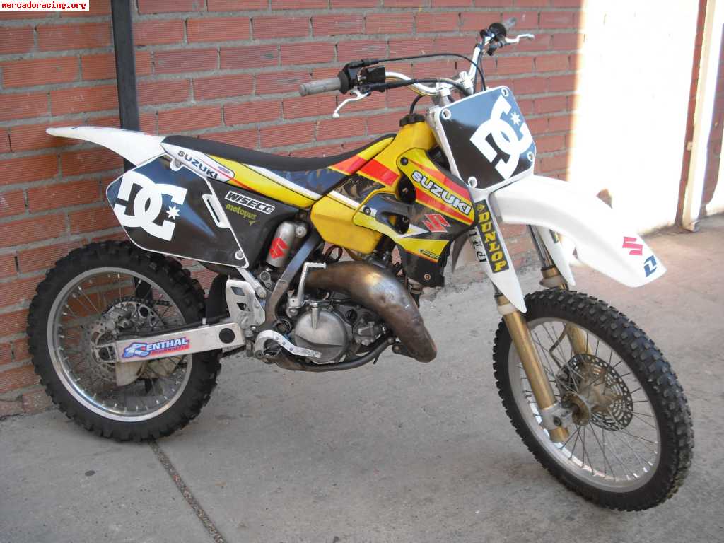 Suzuki rm 125 1400€