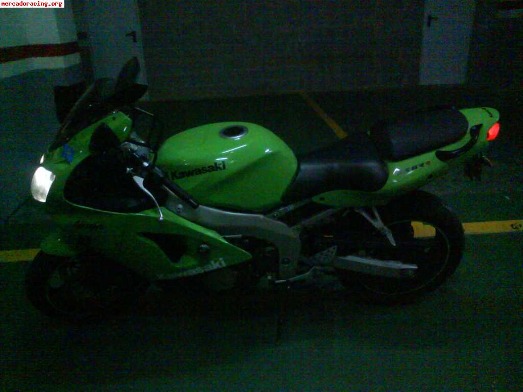 Kawasaki zx6r ninja 2001