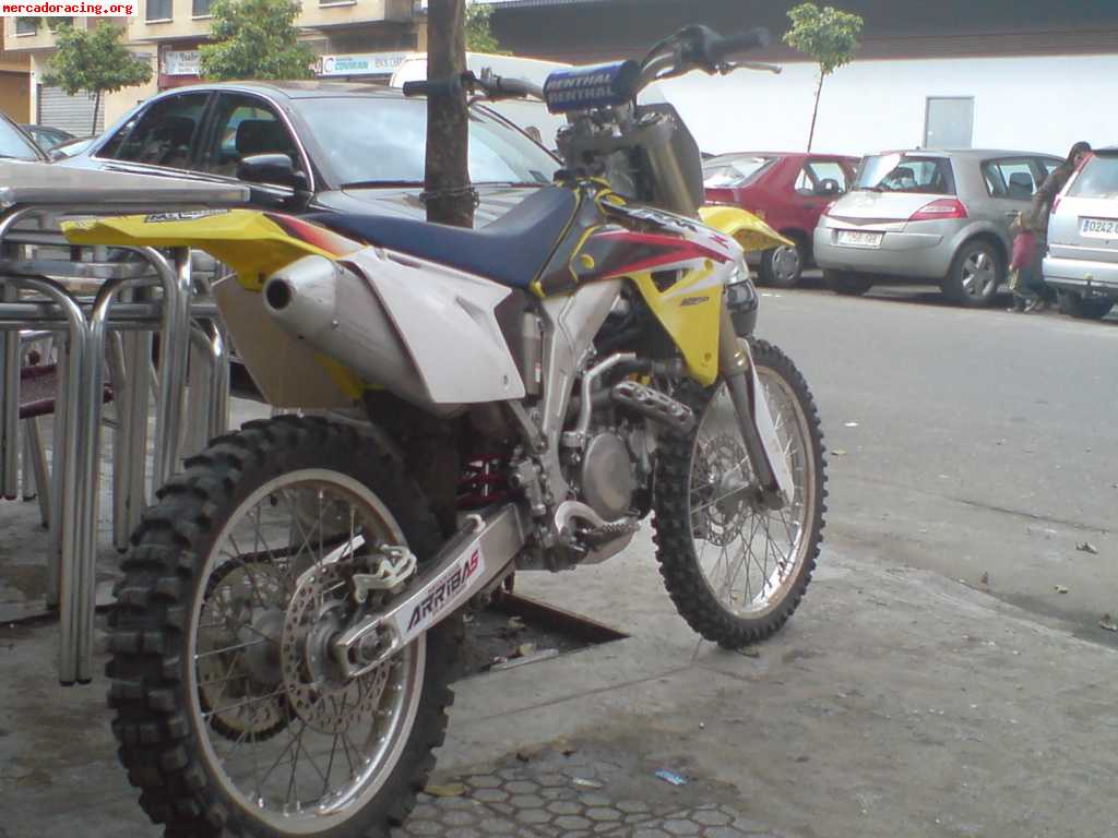 Vendo o cambio  suzuki rmz 450 por no usar.