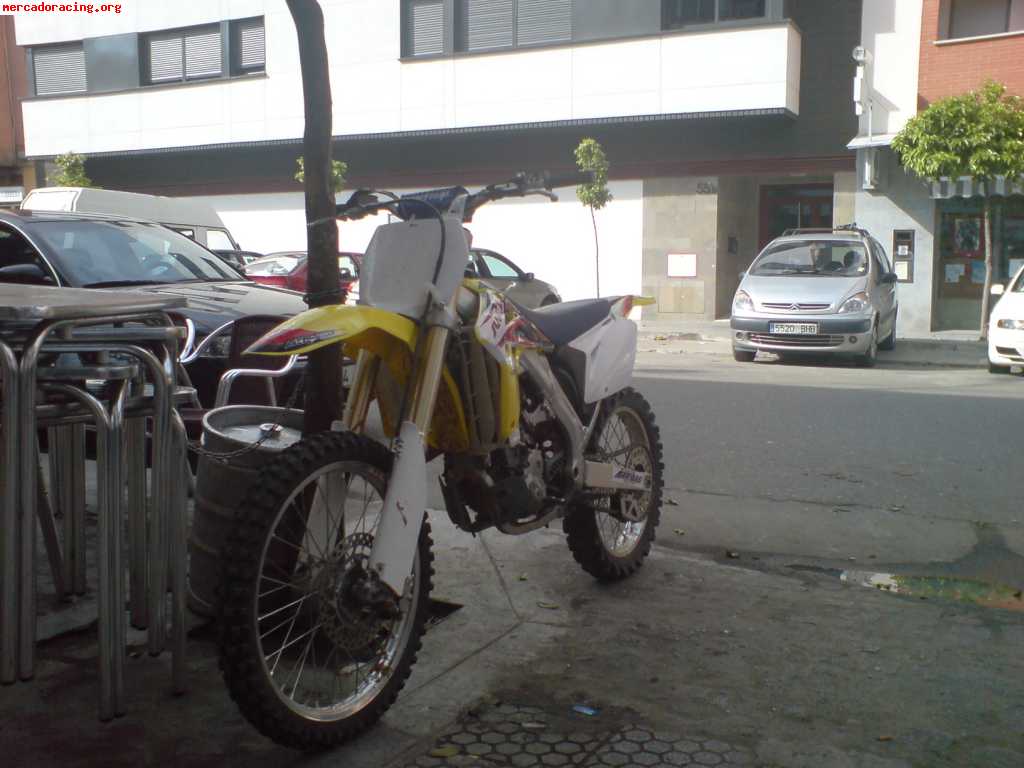 Vendo o cambio  suzuki rmz 450 por no usar.