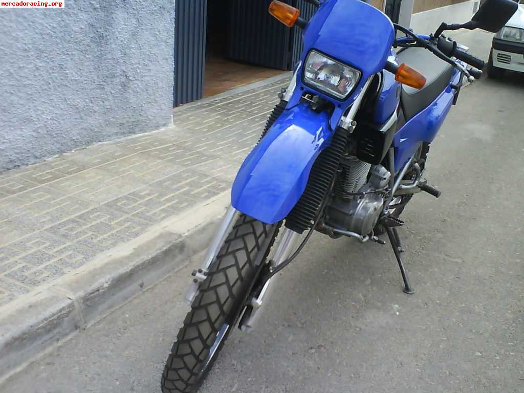 Se vende yamaha xt600