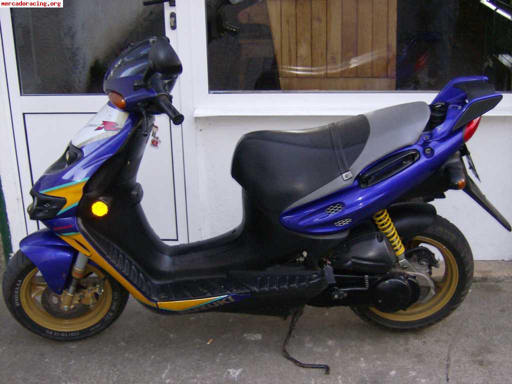 Se cambia scooter x motor de honda de 125cc