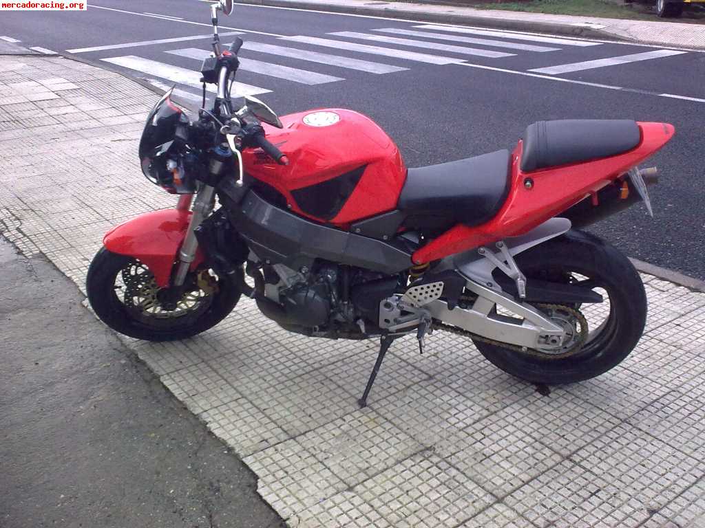 Honda cbr 954 rr  transformada naked