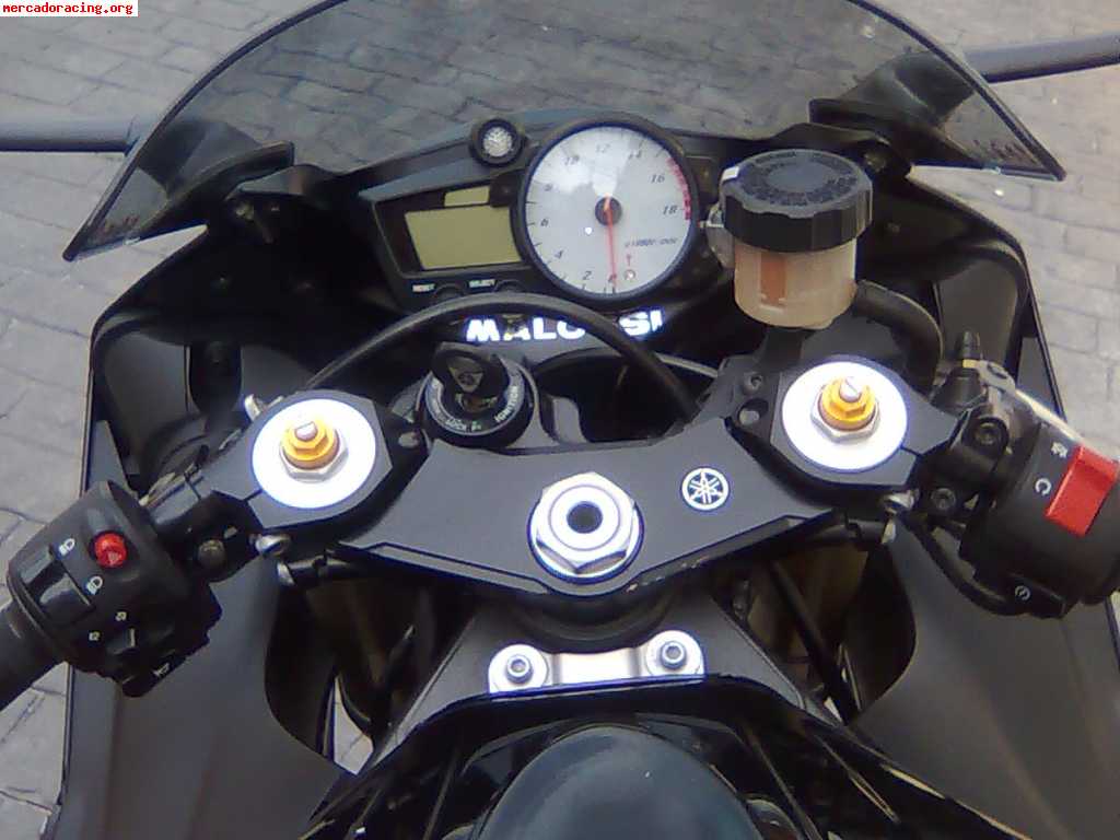 Se vende yamaha r6 2007