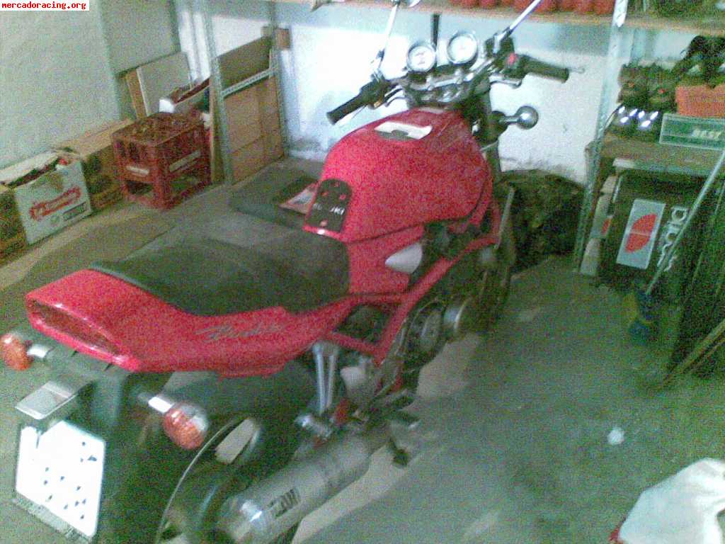 Se vende o se cambia suzuki bandit 400