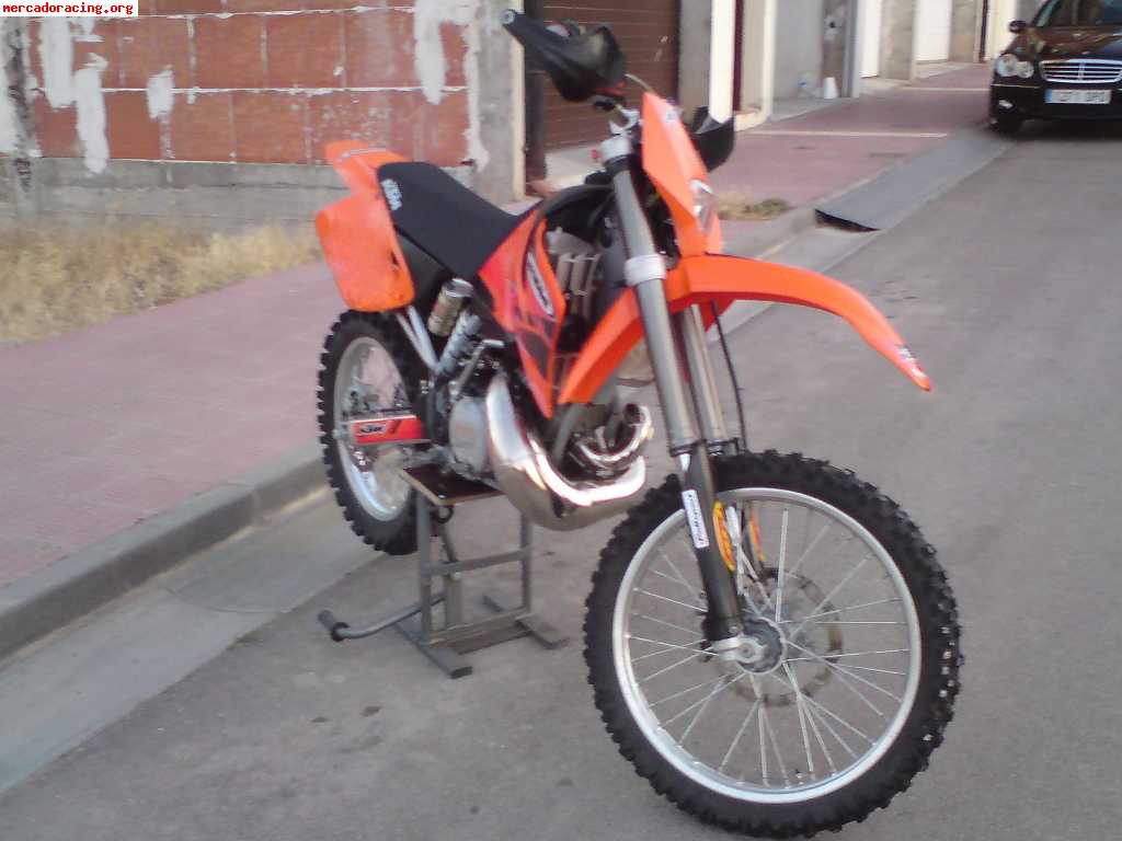 Vendo ktm 250 exc en duro año 2000