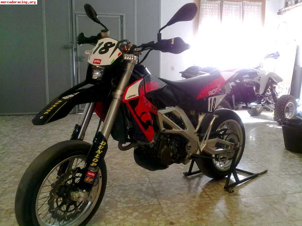 Aprilia sxv 550