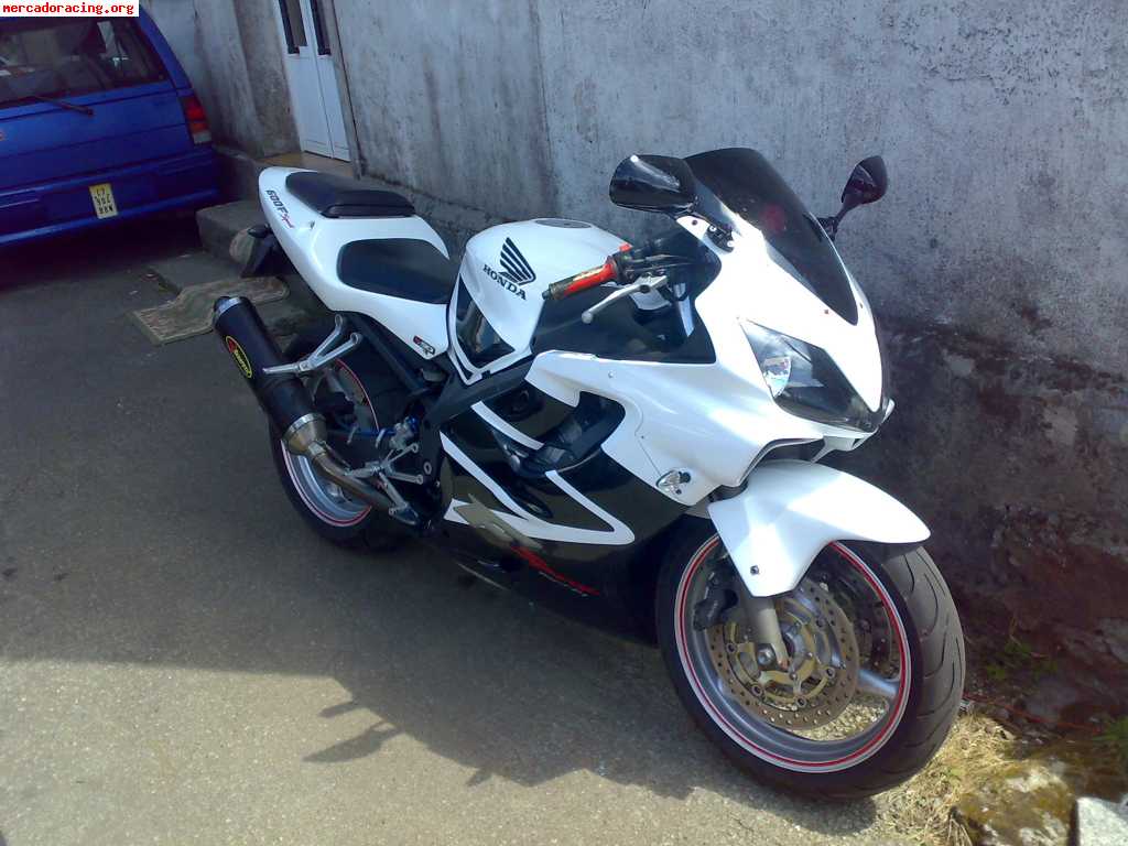 Se vende honda cbr f sport