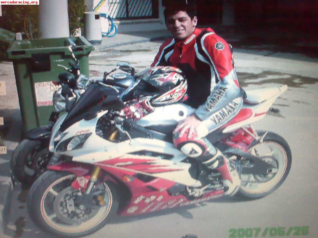 Se vende yamaha r6r 2006 en perfecto estado.