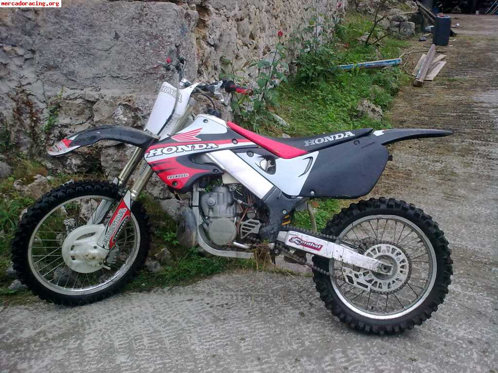 Vendo honda cr 250. buen estado